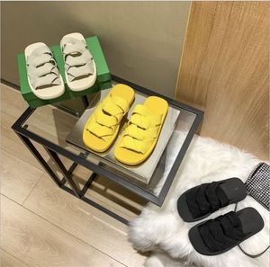 mens mocassin terlik toptan satış-En Kaliteli Erkek Çevirme Açık Sandalet Terlik Ayakkabı Lüks Tasarımcılar Mocassin Slaytlar