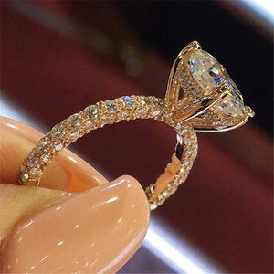 nişan yüzüğü amerika toptan satış-Avrupa Amerika Moda Kristal Yüzük Kadınlar Için Gül Altın Gümüş Renk Kadın Nişan Yüzüğü Bayanlar Takı Aksesuarları Q0708