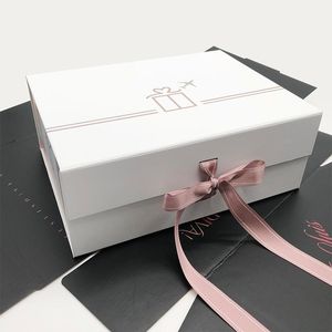 caixas de presente fantasia venda por atacado-Presente Wrap Reciclável Tamanho personalizado Atacado caixa magnética com fita Fantasia Caixas de roupa Embalagem
