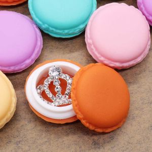 6 sztuk partia Przenośny Cukierki Kolor Mini Macarons Pakiet prezent Pudełko Przenośne schowek na małe przedmioty Piękny pakiet biżuterii Case Y0606