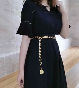 Middeleeuwse metalen taille ketting jeans jurk accessoires zwart gouden ketting vintage vrouwen lederen riem hanger ketting designer riemen Q0726