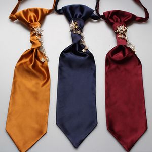 siyah yelek beyaz kravat toptan satış-Yeni Erkek Damat Eşleştirme Takım Elbise Yelek Kırmızı Siyah Beyaz Pembe Hong Kong Knot Kravat Desen Fang You Akşam Yemeği Fotoğraf