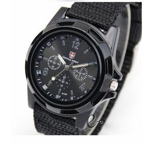 最新のgemius男性腕時計ブラウンブルーブラックストラップクロック高級ファッショントレンディスポーツミリタリースタイルアナログウォッチクールアーミーナイロンクォーツ腕時計