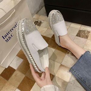 elmaslı kaynak suyu toptan satış-Terlik Moda Yarı Terlik Kadınlar Bahar Platformu Ayakkabı Su Elmas Ekleme Küçük Beyaz Ayakkabı