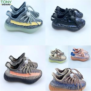 ayakkabı ışık çocukları bağcıkları toptan satış-Ayakkabı Dantel Systerm Bebek Kanye Sneaker Asriel Kuyruk Işık Synth Bulut Beyaz Çocuk Koşu Ayakkabıları Büyük Erkek Kız Toddler Çocuk Eğitmenleri