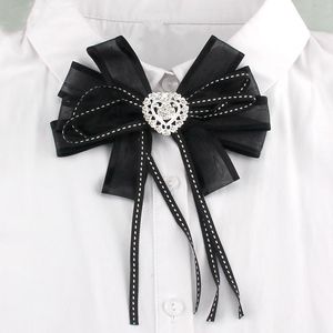 kadınlar için siyah kravat elbiseler toptan satış-Siyah Papyon Şerit Papyon Broşlar Gömlek Yaka Pin Kravat Moda Kalp Bezi Sanat Elbise Aksesuarları Kadın Erkek Boyun Bağları Için