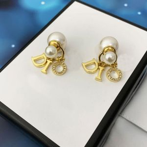 Luxury Designers Jewelry Fashion Womens Drop Dangle Ear Stud K Gold Plated Letter Crystal Pearl Cubic Zirconia Earrings Wedding Accessories