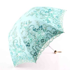 принцесса зонтики оптовых-Noble Princess вышитый солнцезащитный крем Руководство три складной Женщина Parasol Прозрачный кружевной УФ мини карманный зонтик дождь
