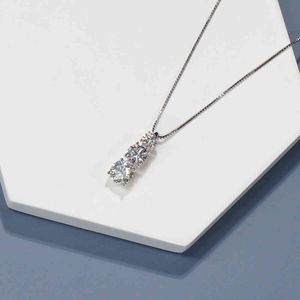 3 hochzeitstag
 großhandel-Boeycjr Silber F Farbe Elegante Moissanite VVS Engagement Hochzeit Anhänger Halskette für Frauen Jubiläumsgeschenk