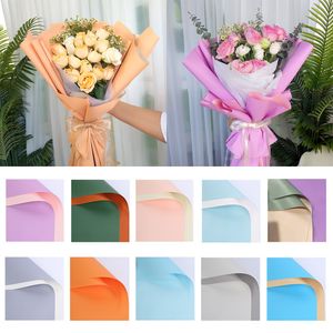 renkli ambalaj kağıdı toptan satış-20 adet grup Çiçekler Çift Ouan Kağıt Ambalaj Hediye Wrap Iki Renkli Çiçekçi Ambalaj Kağıdı Buket Paketi Malzemeleri W