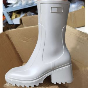 Cycuviva Square toe Rain boots for Women Chunky Heel Thick Sole Ankle Boots Designer Chelsea Boots Ladies Rubber Boot Rain Shoes Y0910