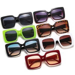 современные границы оптовых-Цветные печатные дамы Солнцезащитные очки M303DD Ретро Рамка Трансграничная роскошная роскошная узор Мода Современные темпераментные очки UV400 Anti Ultraviolet