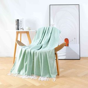 bequeme decke großhandel-Textilstadt Nordic Style Home Sofa Cover Schwärzisch grüner geometrischer Sommer Kaschmir artige bequeme Quaste Decke für Bettlaken