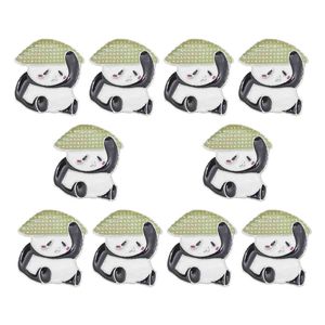 alfileres de sombrero al por mayor-10 unids Moda Esmalte Broche Lapel Pins Linda Panda Con Sombrero Insignia Mochilas Ropa Accesorio Joyería Regalo