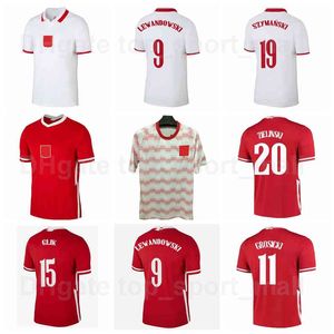 remendos de camisa de futebol venda por atacado-2020 Europa Cup Soccer Soccer National Team Krychowiak Jersey Zielinski Rybus Bereszynski Jozwiak Piatek Moder Futebol Camisa Kits Euro Patch B L