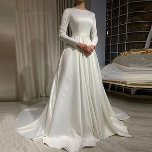 シンプルな白い長袖サテンのウェディングドレス2022イスラム教徒のブライダルガウンvestidos de Novia Gelinlik Pearlsビーズコート列車韓国の花嫁のドレス