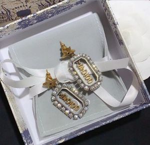 novo estilo brincos de diamante venda por atacado-70 Off New Style Letter Pearl Star Set Brincos de Diamante LS D3ek