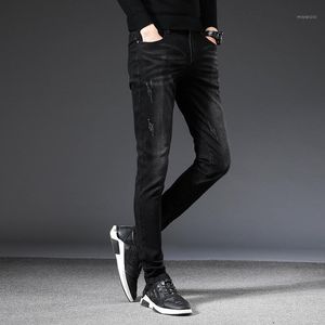 jeans limitados venda por atacado-Calças de jeans masculinas Mens Calças Coreano Denim Jean Calças Homens Preto Moda Casual Tempo Limitado