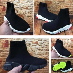ayakkabıları olmayan kızlar toptan satış-Boyutu En Kaliteli Paris Çocuk Çorap Ayakkabı Hız Boy Kız Koşucular Eğitmenler Örgü Çorap Üçlü S Çizmeler Koşucu Sneakers Kutusu Olmadan Renkler Çift HH21
