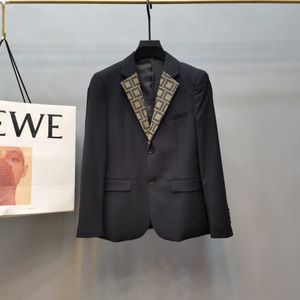 デザイナーメンズブレザー2021新しいファッションとシンプルなビジネススーツの正式な手紙刺繍ハイセンススーツ