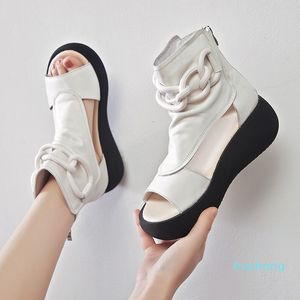 düz kapalı ayakkabılar moda toptan satış-Sandalet Düz Kapalı Yaz El Yapımı Deri Yüksek Üst kadın Blok Topuk Ayakkabı Moda