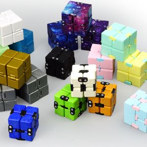 Święta ręczna Unlimited Cube Decompression Relief Stres Kreatywny Zabawki Luminous Blue and Green Folding Infinite Square