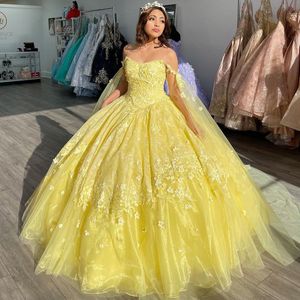 Żółta suknia balowa Quinceanera Suknie z Cape Off The Ramię Flower Prom Party Suknie Organza Junior Urodziny Sweet Dress