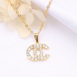 Luxury Designer Double Letter Pendant Necklaces K Gold Plated Crysatl Pearl Rhinestone Sweater Necklace for Women Wedding Party Jewerlry Accessories