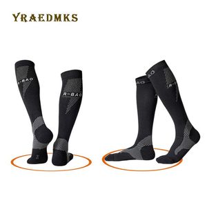 компрессионные носки ночью оптовых-Спортивные носки наружные велосипедные компрессионные чулки марафон ночной запуск светоотражающие для мужчин женщин