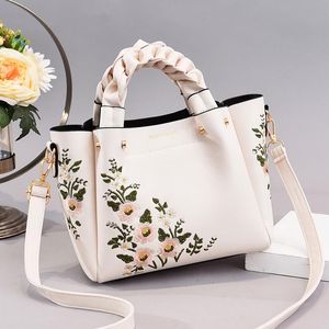 Wholesale white woven baskets for sale - Group buy Evening Bags Fashion Woven Handle Women Handbags Flower Basket Handbag Embroidered White Women s Sweet Lady Shoulder Bag