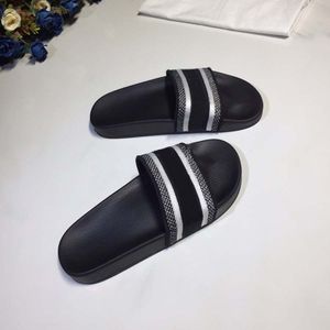 Wholesale nice slippers resale online - Fashion Nice Looking Paris Scuffs Man and Womens Slippers Summer Sandals Beach Slides Ladies Flip Flops Loafers Sexy Multicolors Embroidered