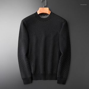 точки свитер оптовых-Мужские свитера свитер мужчины высоты качества белый точка круглая шейка пуловер мода осенью и зима тонкий подходящий мужчина