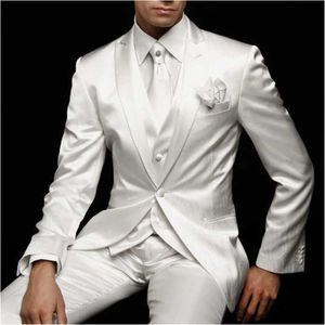 saten takım elbise seti toptan satış-Erkek Takım Elbise Blazers Beyaz Slim Fit Erkek Takım Düğün Damat Smokin için Parça Özel Saten Erkek Moda Set Ceket Pantolon Yelek Son En Son