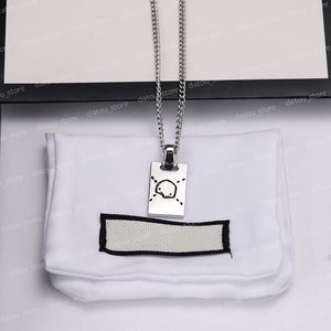 Men Luxury Designer Jewelry Womens Designers Necklace Skull Pattern Chains Pendent Mens Ghost Necklaces Party Accessories Silver Necklace