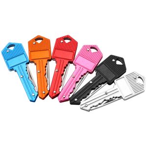 bıçaklar şekil toptan satış-Anahtar Şekli Mini Katlanır Bıçak Açık Sabre Cep Meyvesi Knifon Çok Fonksiyonlu Anahtarlık Bıçaklar İsviçre Kendini Savunma KnifeOutdoor Acil EDC Aracı Dişli WLL182