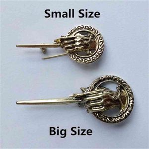 Hand The King Brooch Song Of Ice And Fire Finger Fist Sign Power Pin Vintage Punk Fashion Movie Jewelry Men Women Whole