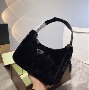 designs fur handbags venda por atacado-22Fw luxo mulheres bolsas de ombro desenhista bolsa de pele bolsa de neararm forma com letras clássicas de alta qualidade senhora bolsa bolsa bolsa