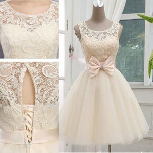Charming Champagne New Arrival Short Wedding Dresses Sheer Crew Neck Sleeveless Knee Length Tulle Bridal Gown Keyhole Lace up Back Bow Sash