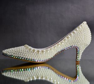 Lyxig elegant elfenben pärla bröllopsfest dans skor brudskor pekade tå kattunge heeled skor kvinna dam klänning skor