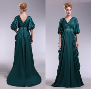 Gorgeous V neck Emerald Green Evening Dresses with Half Sleeves A Line Empire Waist Long Sexy V Neck Formal Party Elegant Formal Prom Dress