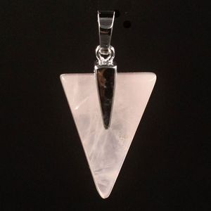 cristales de la india al por mayor-Colgantes pulidos a mano para el collar de la energía curativa del triángulo más fino piramidal de la India de Geodes Rock de cristal de cuarzo rosa natural