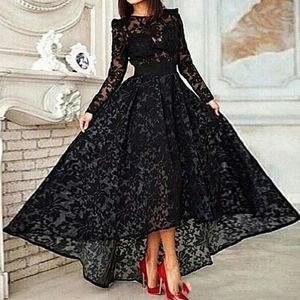 Vintage Hi Lo Black Prom Dresses Evening Wear Crew Neck Long Sleeve Lace Party Gown Broderi Billiga Evening Gowns