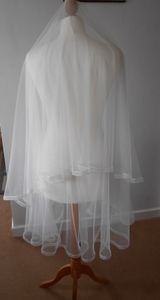 Wholesale mantilla dress resale online - New Qualityr Cheap Best Sale One Layer Fingertip White Ivory Ribbon Edge Veil Mantilla Bridal Head Pieces For Wedding Dresses