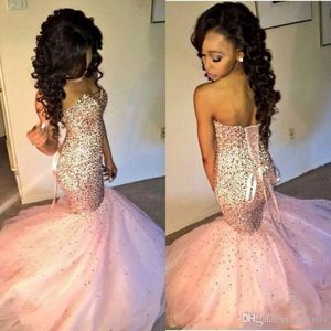 2020 billig afrikansk sparkle prom klänningar älskling rosa sjöjungfrun golv längd pärlstav pärlor korsett tillbaka långa party dress afton kappor bär