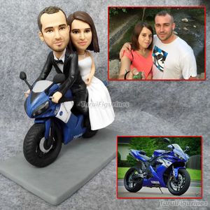 motos de brinquedo venda por atacado-Bolo de casamento topper moto motocicleta com equitação motocicleta decoração Pop Art Toys Boneca de Presente de Aniversário anel chave em miniatura baby doll rosto