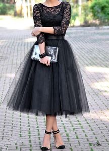 Gothic Black Lace Prom Dresses Herbata Długość A Line Scoop Neckline Z Długim Rękawem Krótkie Tulle Formalne Wieczorowe Suknie Party Hot P021