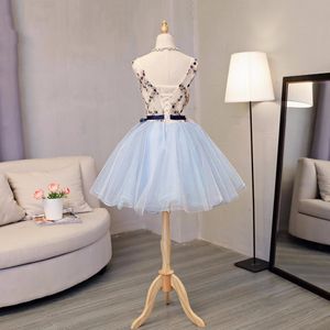 Licht hemel blauw mini homecoming jurk studenten kleine meisje baljurken appliques prom dress lovely girl party jurk korte baljurken