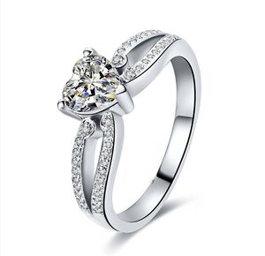 ingrosso vendita di anelli di fidanzamento dei diamanti-Anello di gioielli di cuore Vendita Eccellente garanzia CT Anello di diamanti sintetici a forma di cuore per le donne Argento