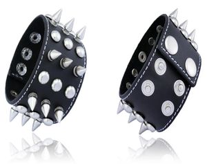bracelet spike punk achat en gros de Spike clouté rivet Punk Rock Biker Bracelet en cuir sangle large unisexe