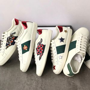 2019 Genuine leather Flats Designer sneakers men women Classic Casual Shoes python tiger bee Flower Embroidered Cock Love sneakers